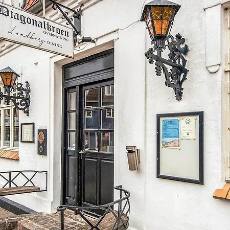 4 Person In Tatil Evi